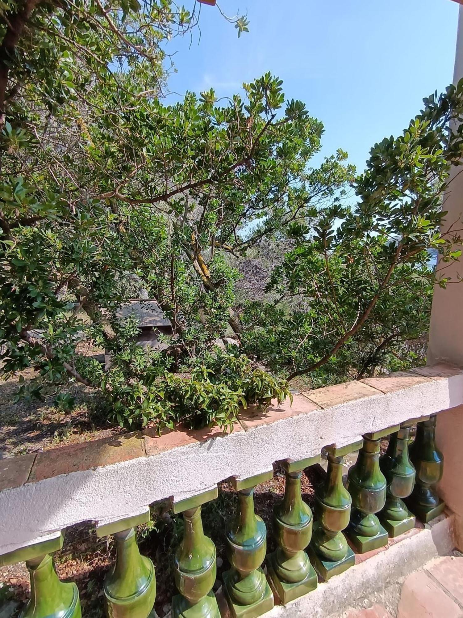 Isla Privada En Cadaques De Ensueno Con 11 Habitaciones Dobles Con Bano Privado Y Piscina Exterior photo